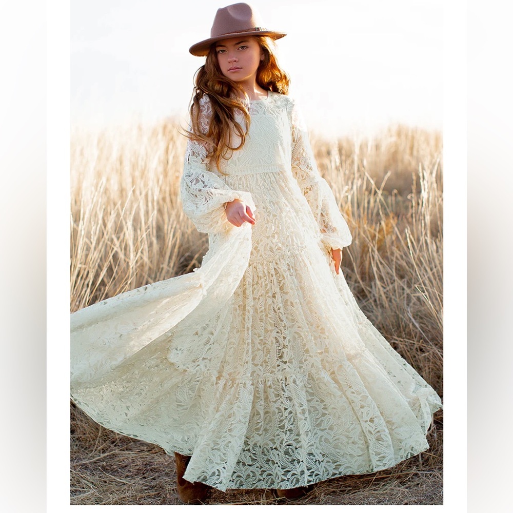 Flowing Lace Maxy Dress, size girls 12